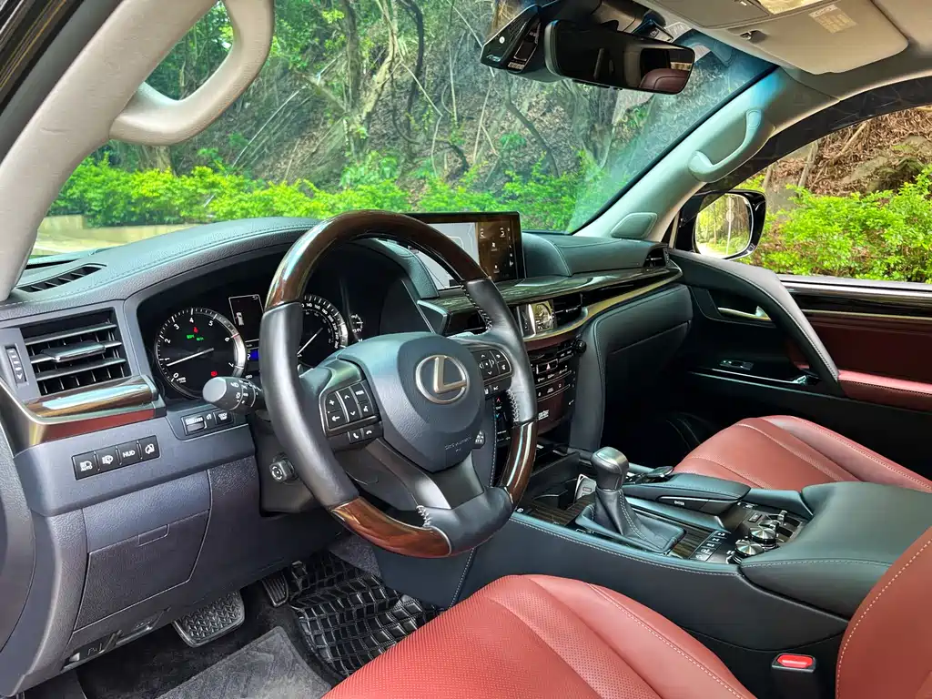 Lexus LX 2019 570 Luxury