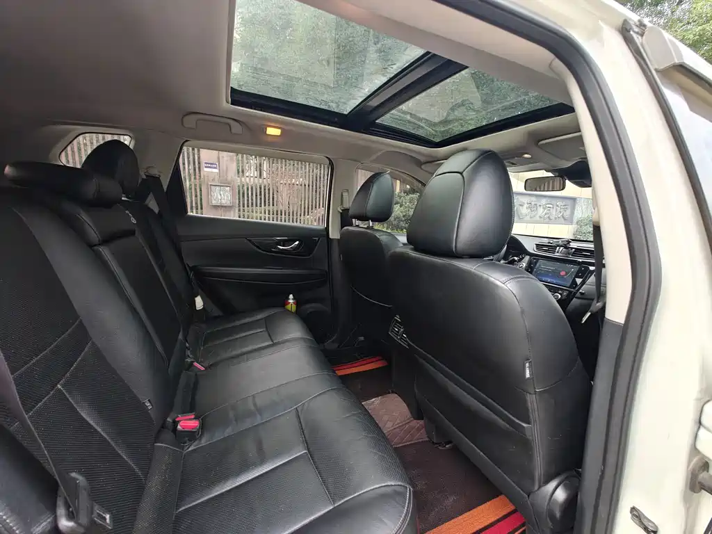 Nissan X-Trail — миниатюра 18