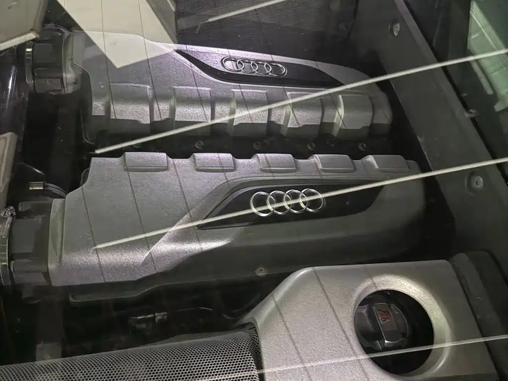 Audi R8 — миниатюра 7