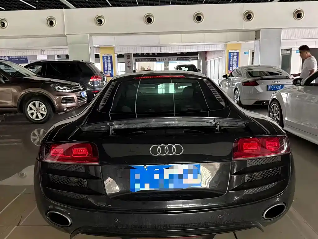 Audi R8 — миниатюра 10