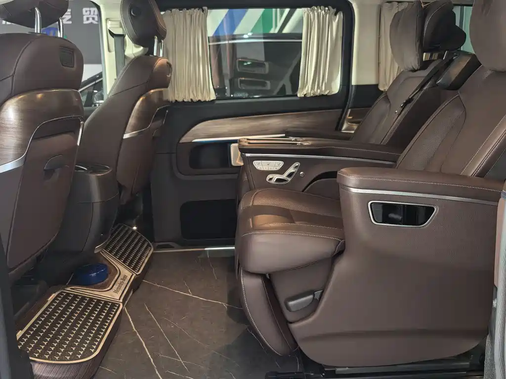 Mercedes-Benz V-Class V 2022 V 260 L Luxury