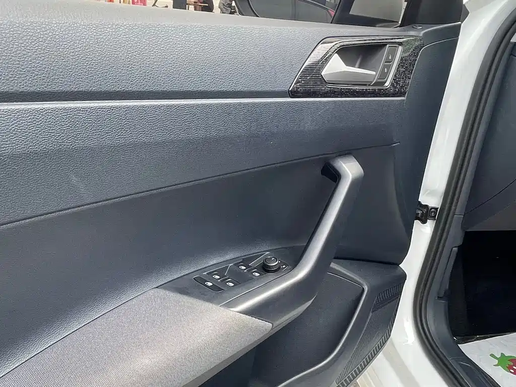 Volkswagen Lavida — миниатюра 13