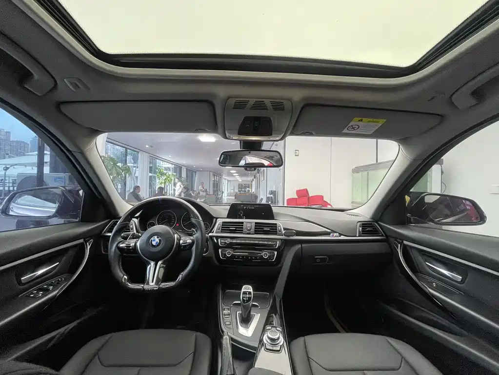 BMW 3 Series — миниатюра 7