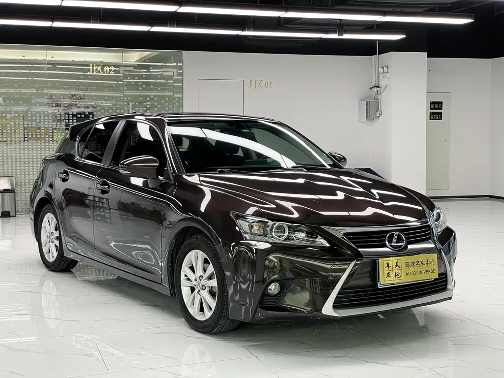 Lexus CT — миниатюра 3