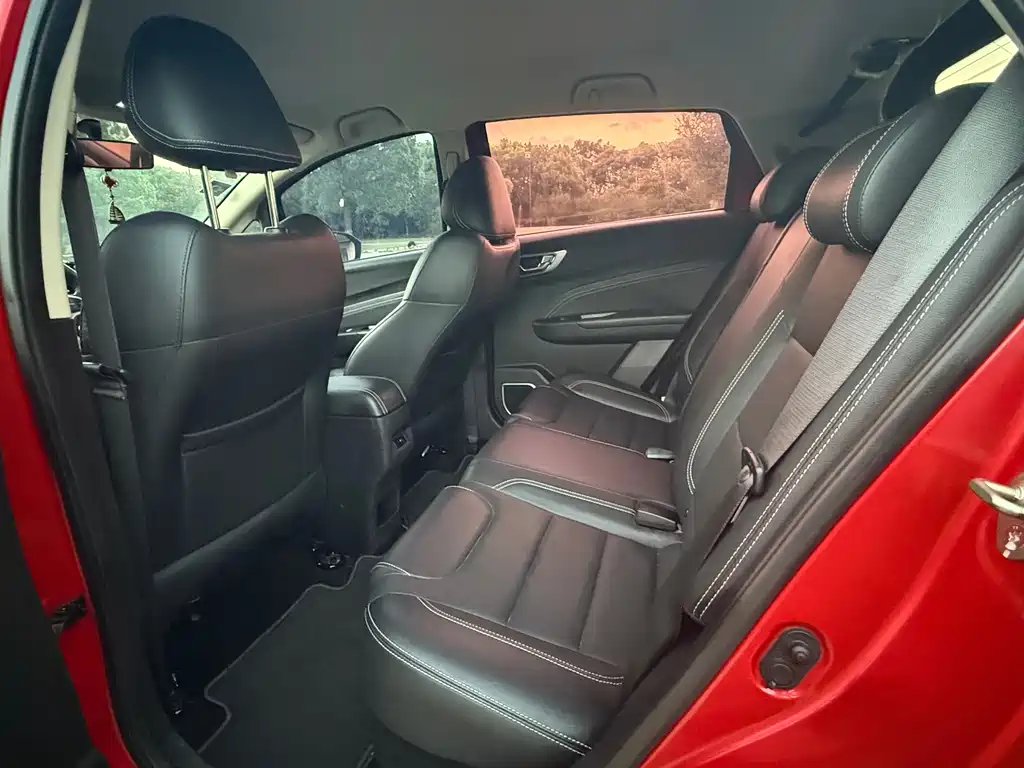 Geely Vision X3 — миниатюра 8