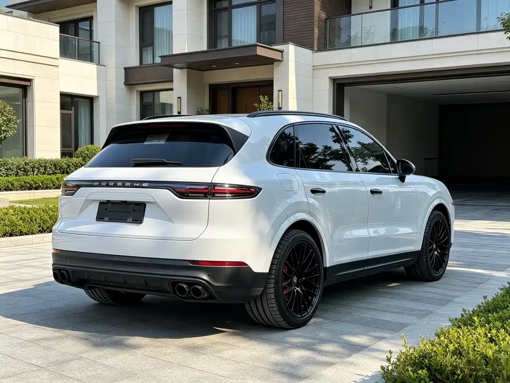 Porsche Cayenne — миниатюра 6