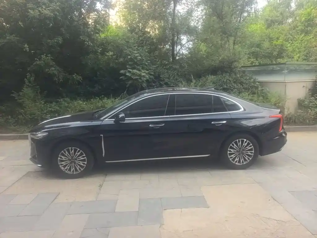 Hongqi Hongqi H5 — миниатюра 4