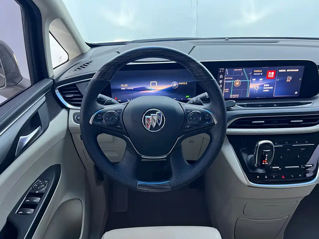 Buick GL8 — миниатюра 12