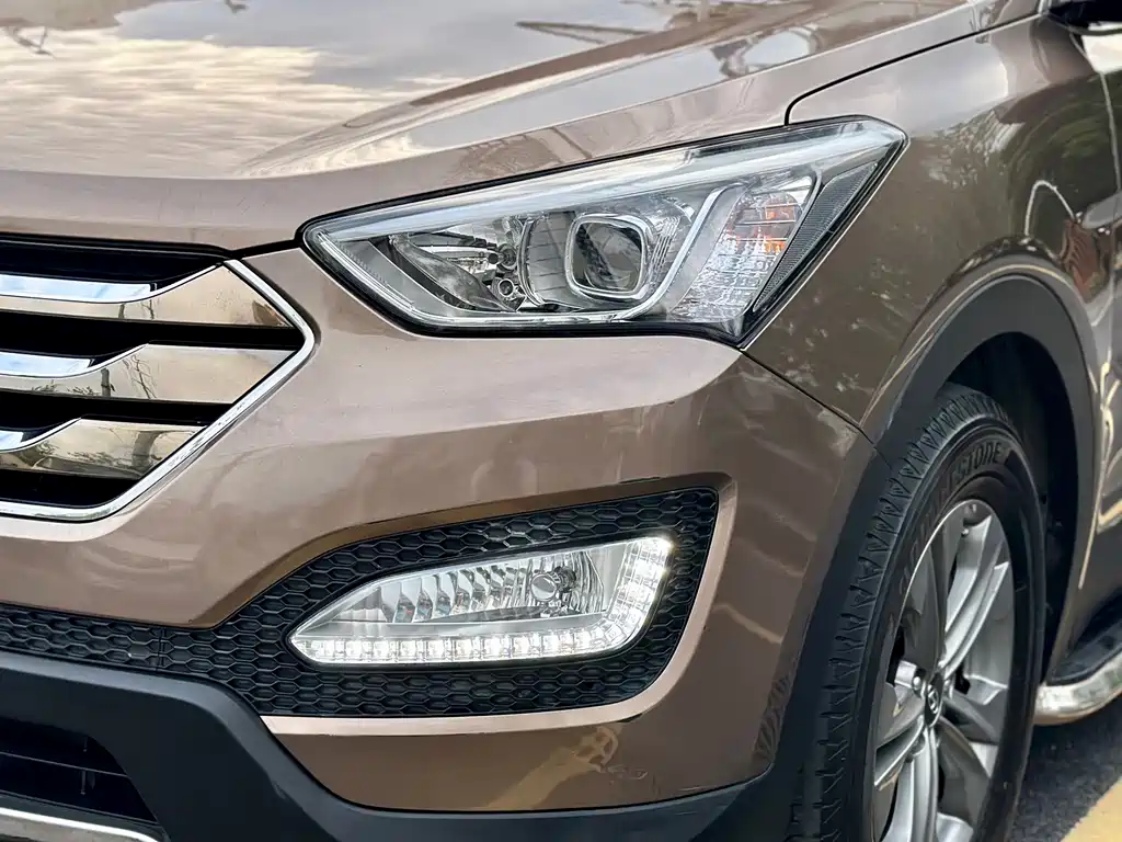 Hyundai Santa Fe — миниатюра 7
