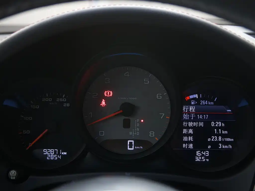 Porsche Macan — миниатюра 15