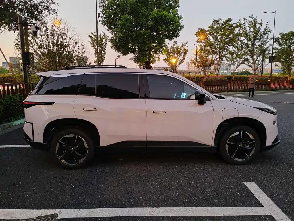 Toyota Peng Ji 3X — миниатюра 9
