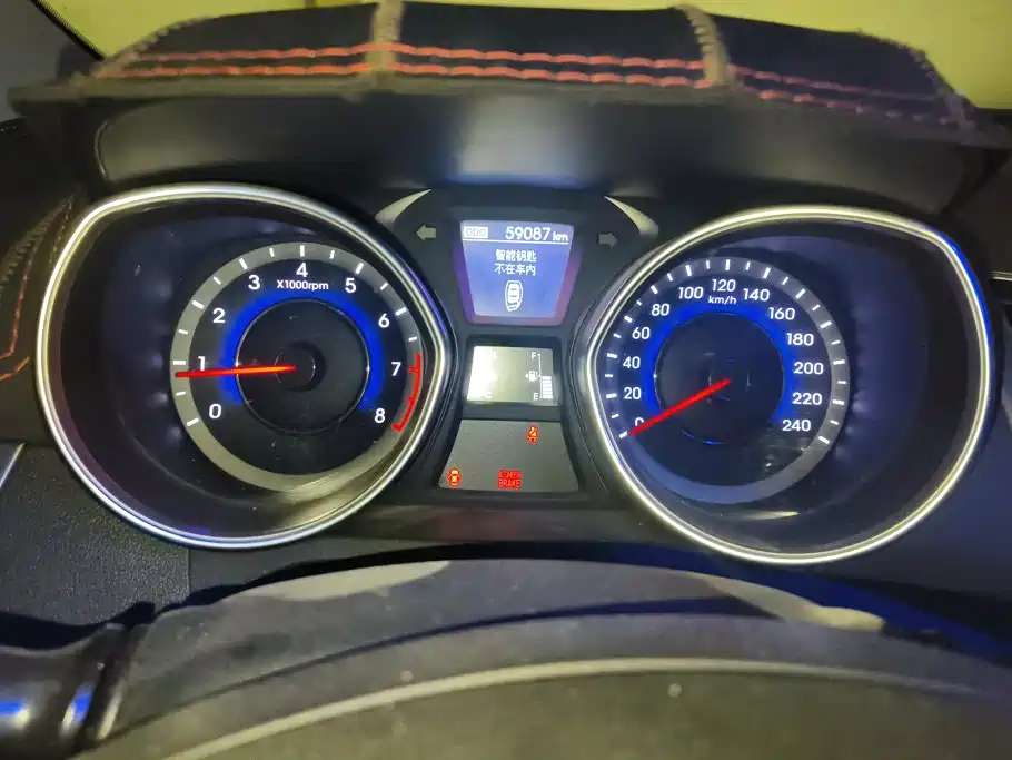 Hyundai Elantra Langdong — миниатюра 14