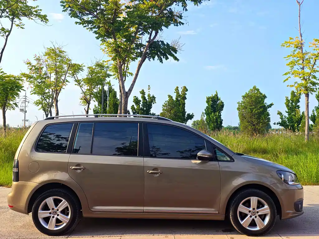 Volkswagen Touran — миниатюра 17