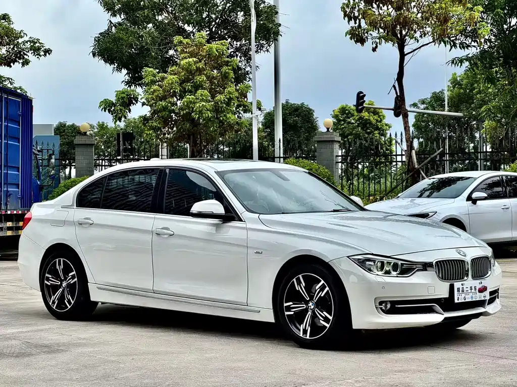BMW 3 Series — миниатюра 3