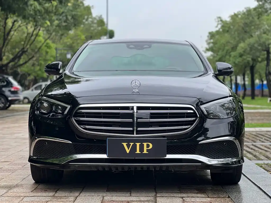 Mercedes-Benz E-Class — миниатюра 4