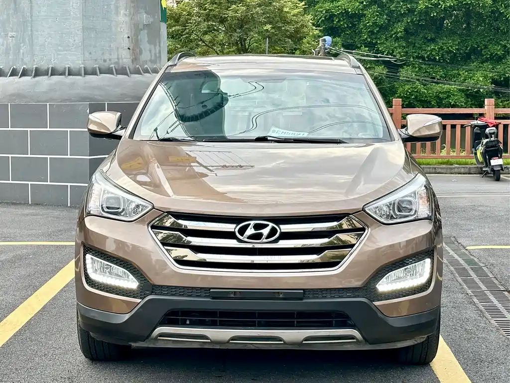 Hyundai Santa Fe — миниатюра 2
