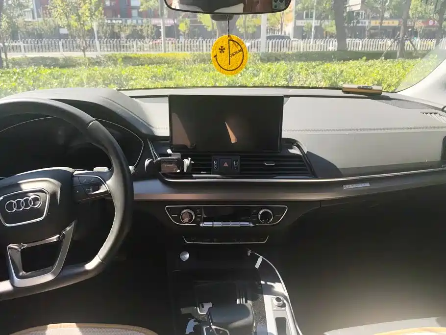 Audi Q5L — миниатюра 13