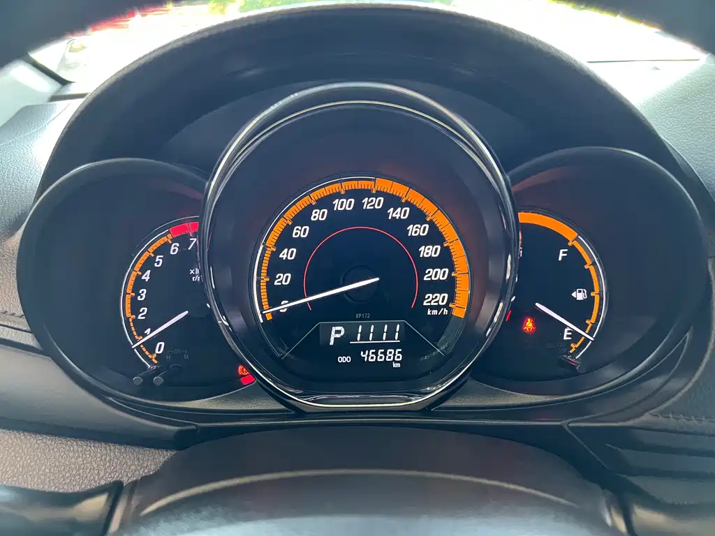 Toyota Yaris L — миниатюра 9
