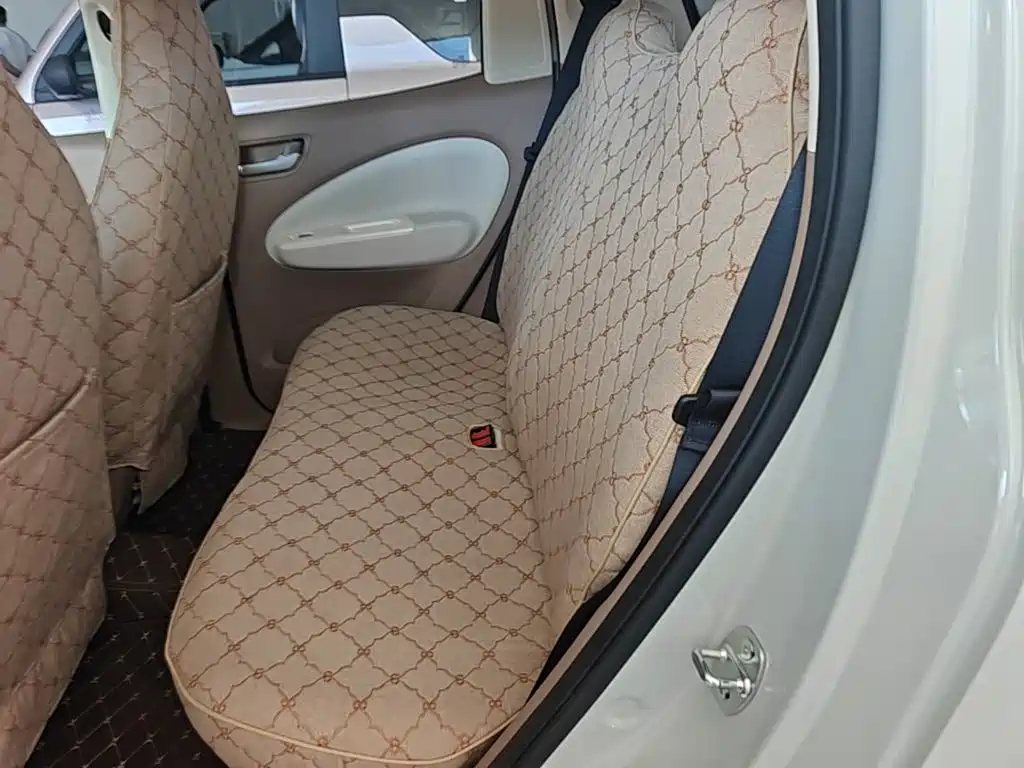 Wuling MINIEV — миниатюра 17