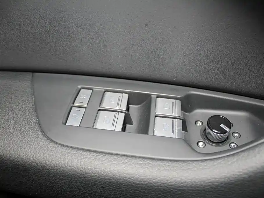 Audi A6L — миниатюра 13
