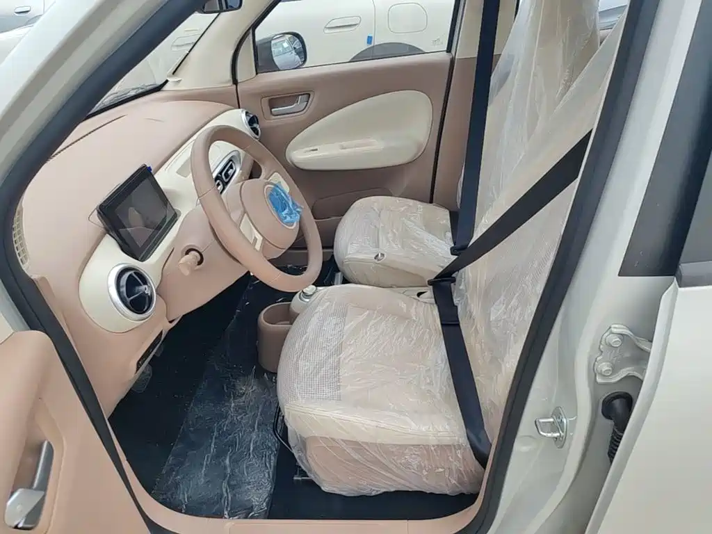 Wuling MINIEV — миниатюра 15