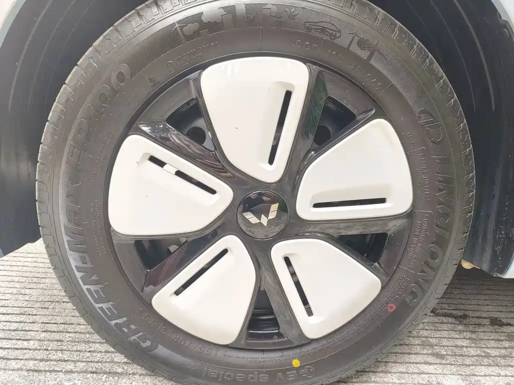 Wuling MINIEV — миниатюра 13