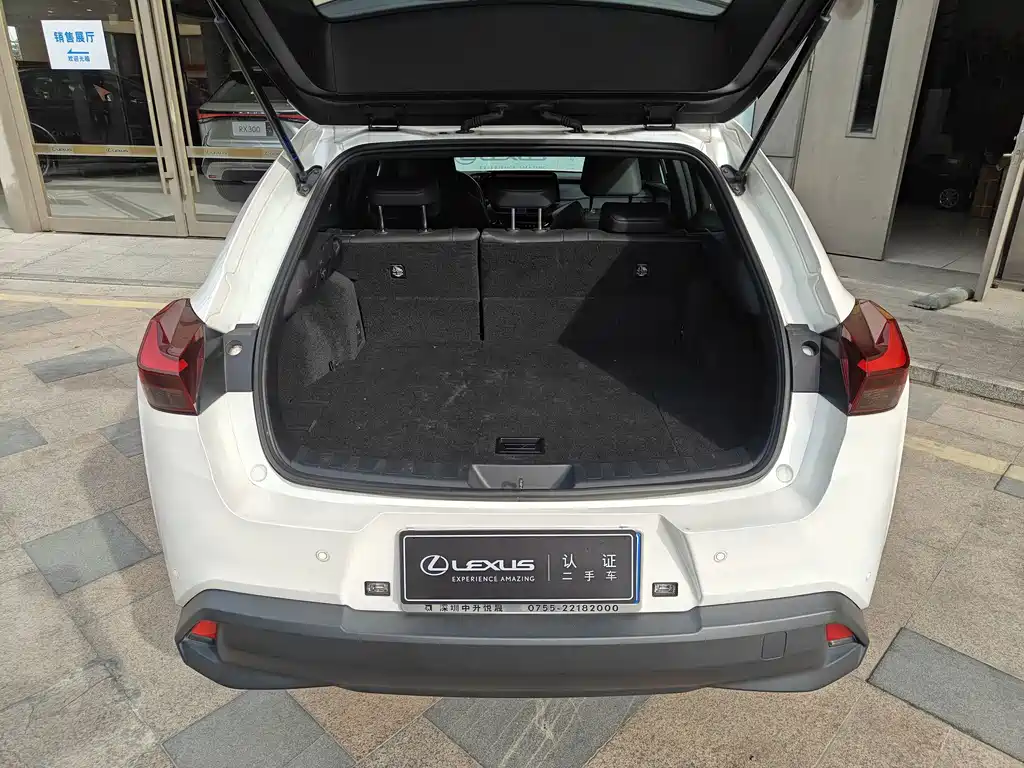 Lexus UX — миниатюра 7