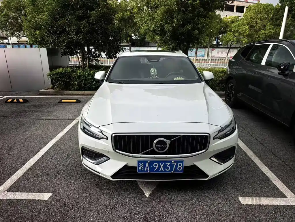 Volvo S60 — миниатюра 6