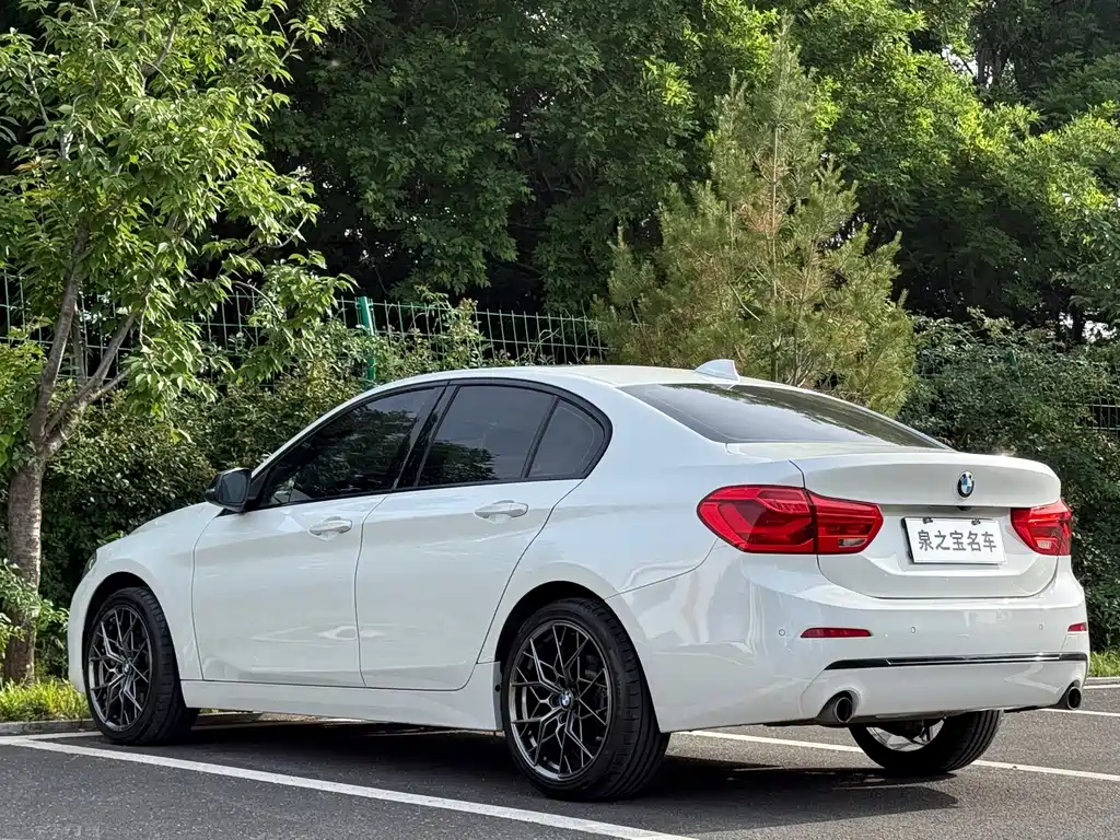 BMW 1 Series — миниатюра 15
