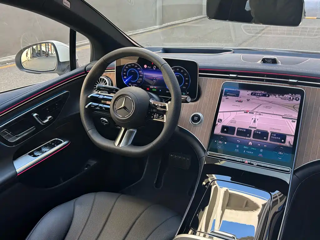 Mercedes-Benz EQE — миниатюра 10