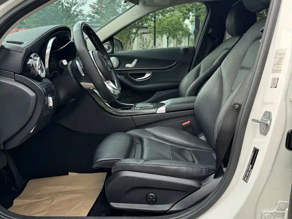 Mercedes-Benz C-Class — миниатюра 9