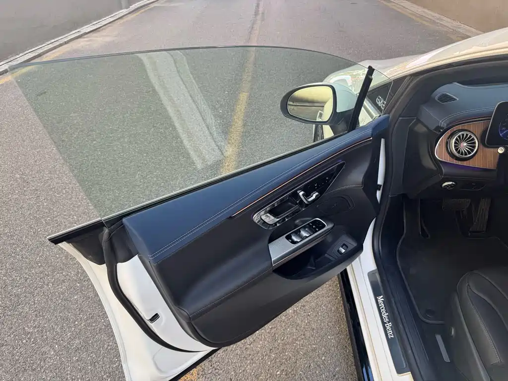 Mercedes-Benz EQE — миниатюра 14