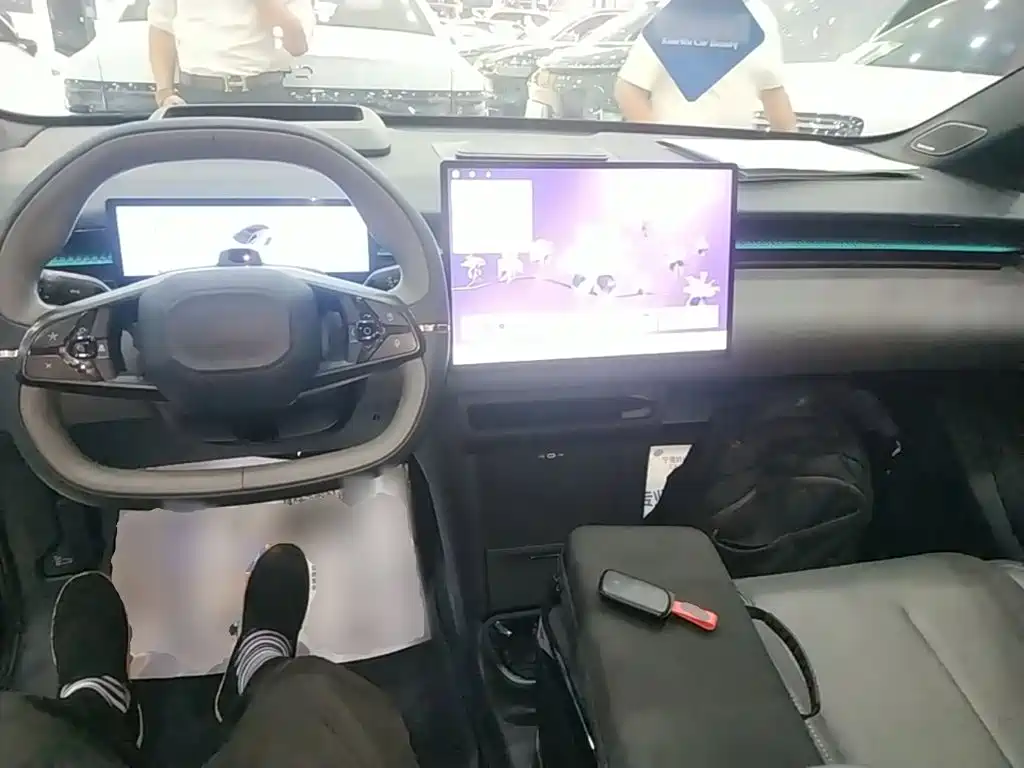 Lynk & Co Z20 — миниатюра 10
