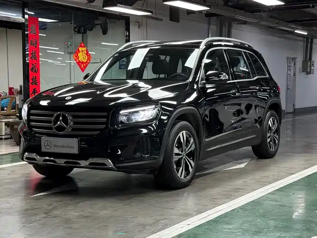 Mercedes-Benz GLB 2024 GLB 200 — фото 1