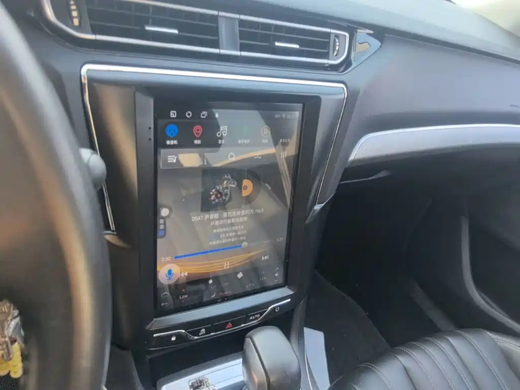 Peugeot 408 — миниатюра 13