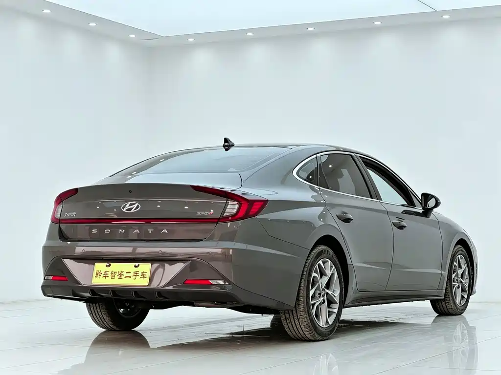 Hyundai Sonata — миниатюра 6