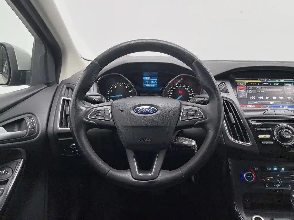 Ford Focus — миниатюра 11