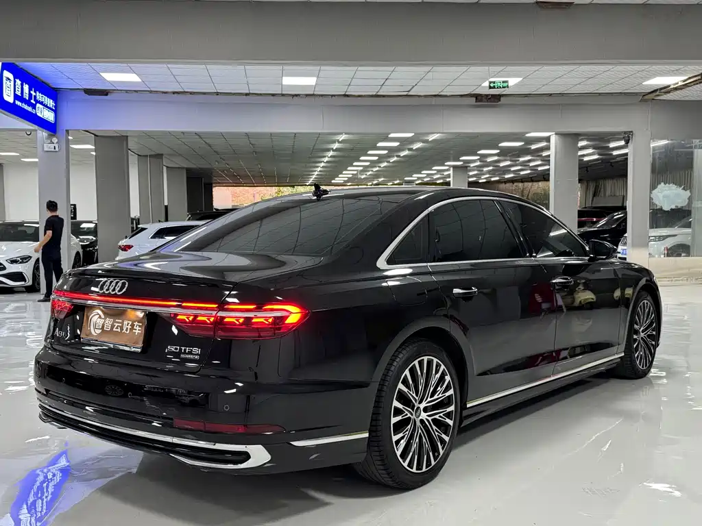 Audi A8 — миниатюра 9