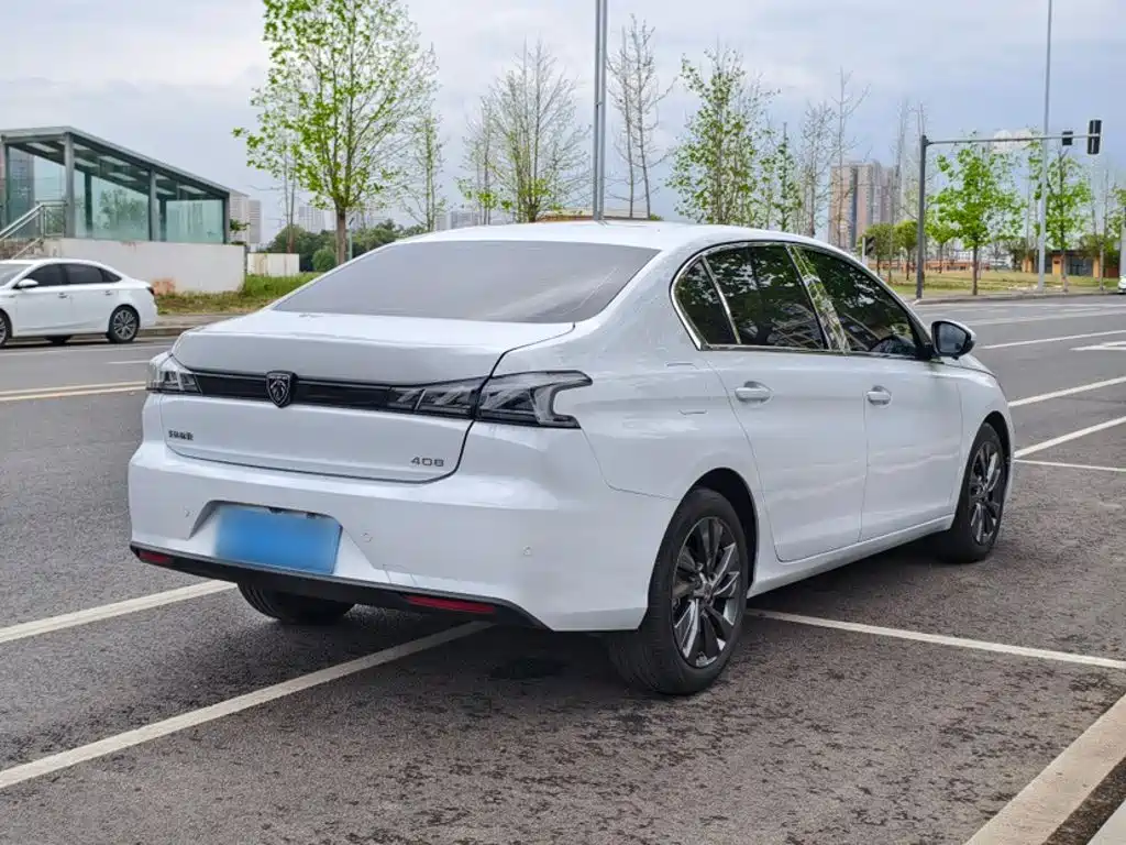 Peugeot 408 — миниатюра 25
