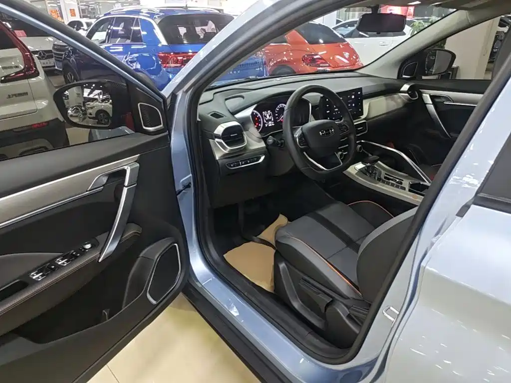 Geely Binyue — миниатюра 16