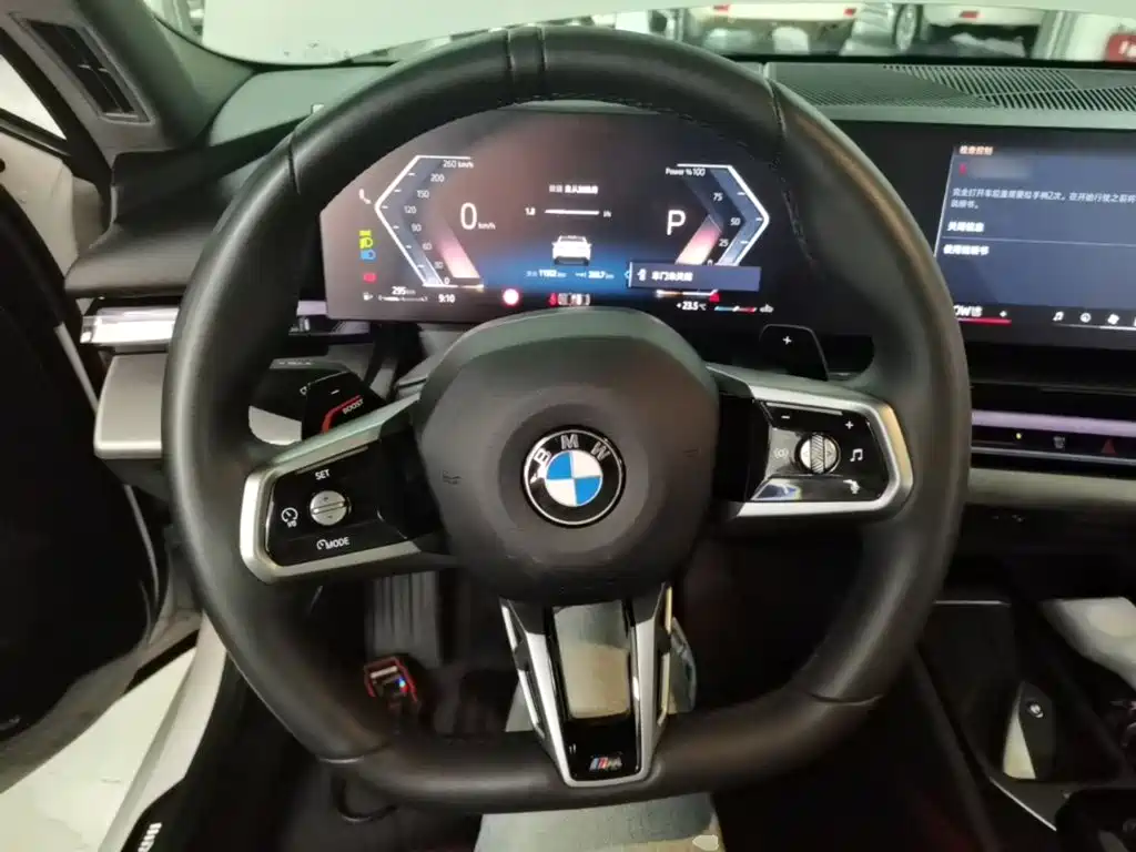 BMW 5 Series — миниатюра 11