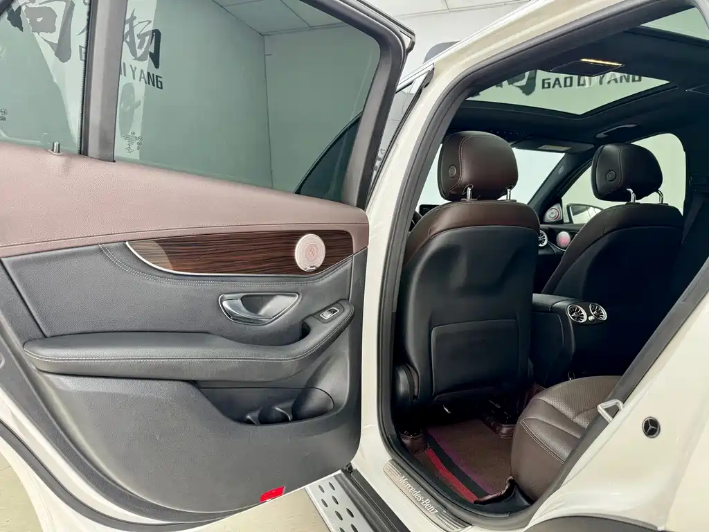 Mercedes-Benz GLC — миниатюра 11