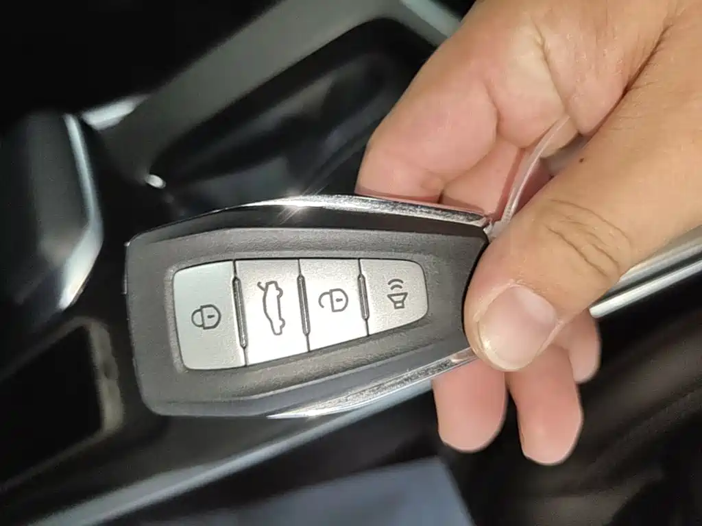 Geely Emgrand — миниатюра 9