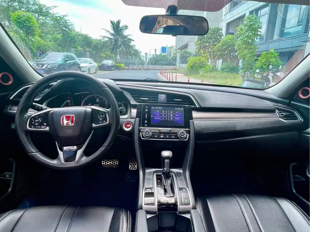 Honda Civic — миниатюра 5