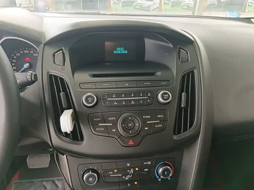 Ford Focus — миниатюра 13