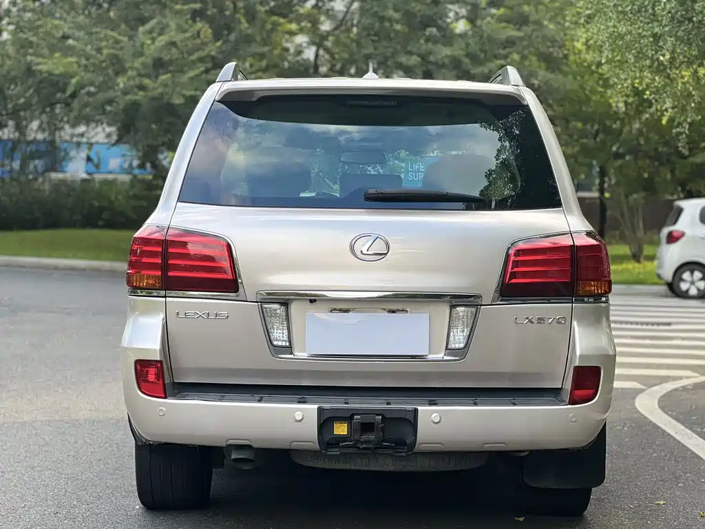 Lexus LX — миниатюра 18