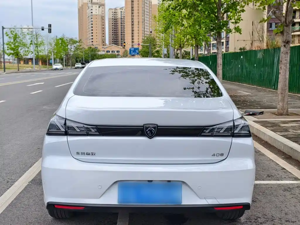 Peugeot 408 — миниатюра 21