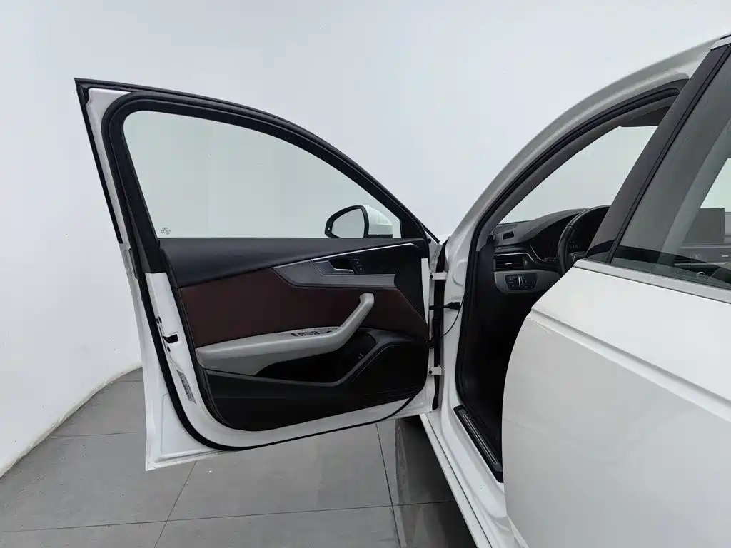Audi A4L — миниатюра 8