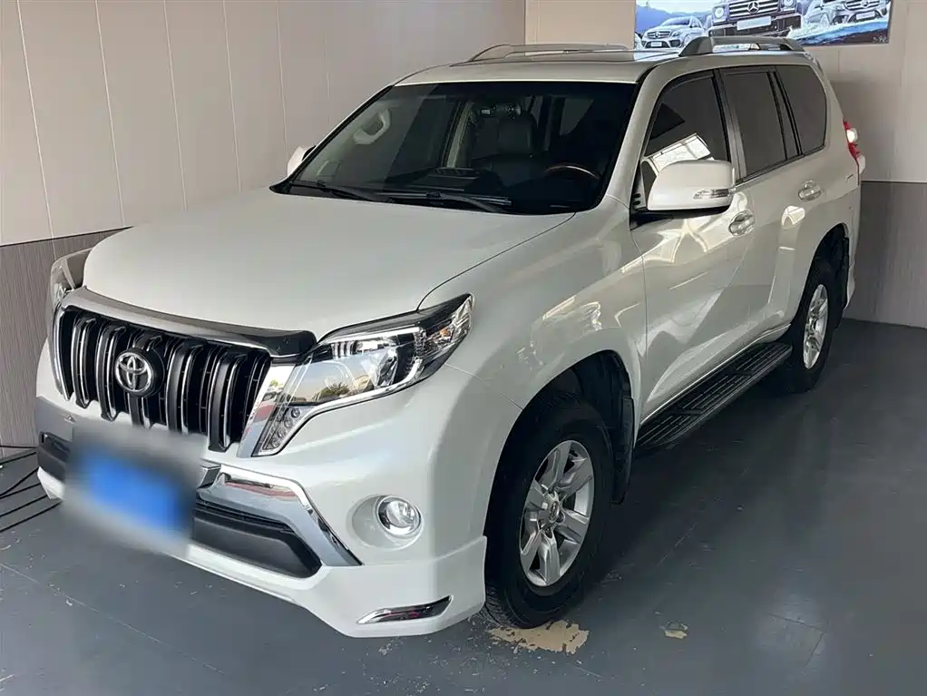 Toyota Prado 2015
