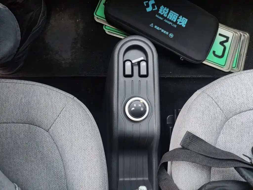 Wuling MINIEV — миниатюра 14